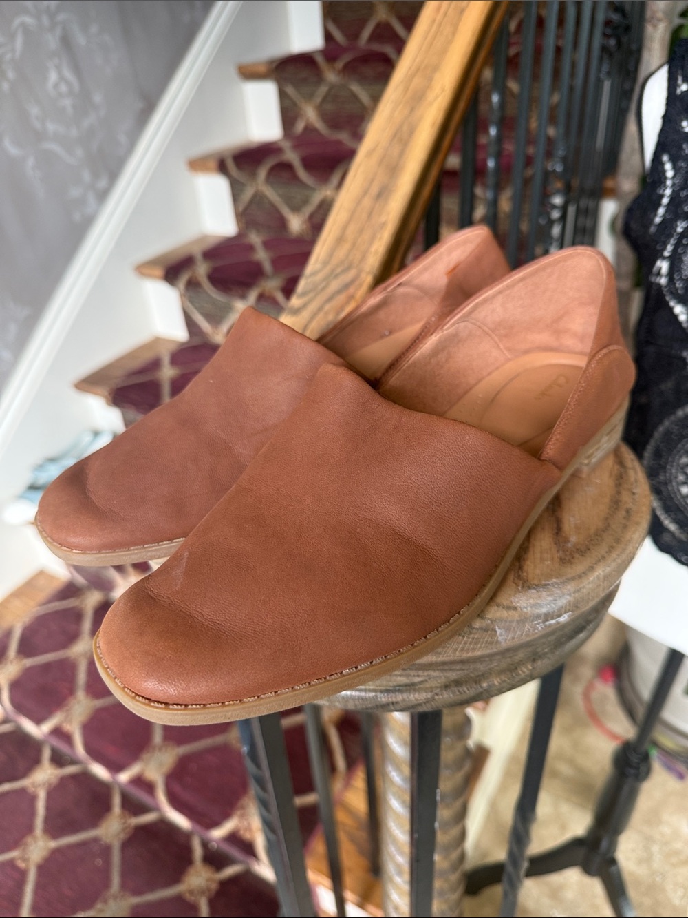 CLARKS BELLE leather slip on loafer size 9 1/2 perfect condition